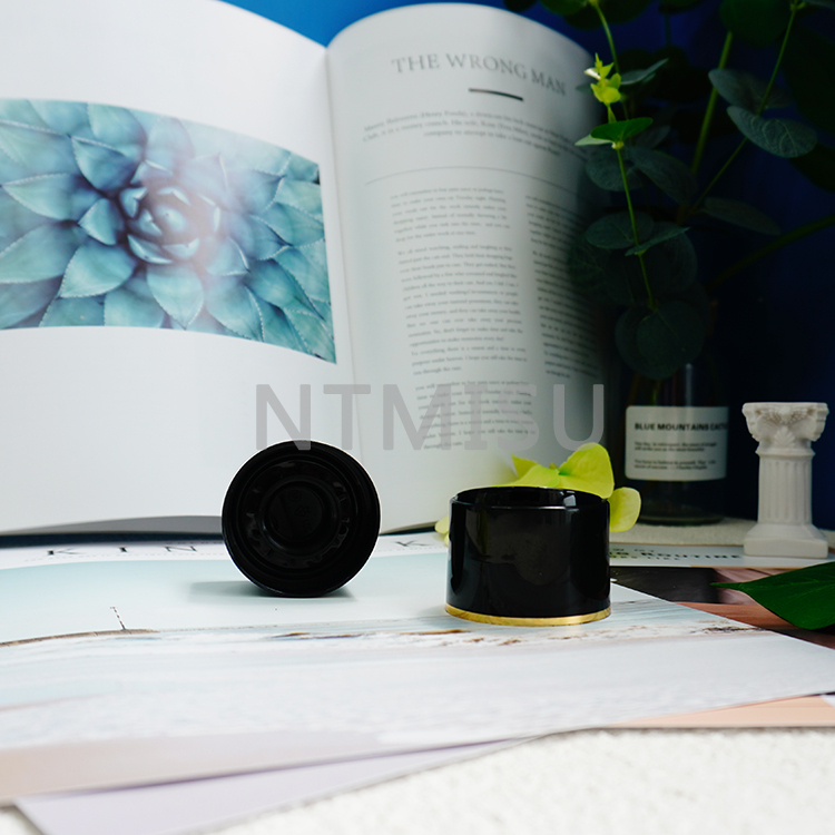 24mm Gold Line Black Double Disc Top Cap Plastic Screw Cap