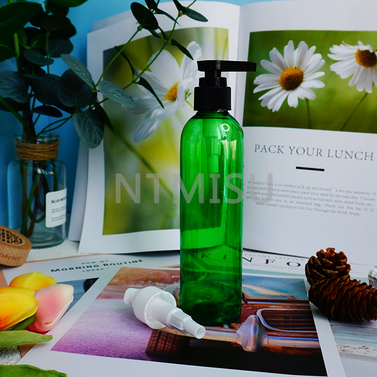 24 410 Straight Nozzle Black Shampoo Screw Dispenser Lotion Pump