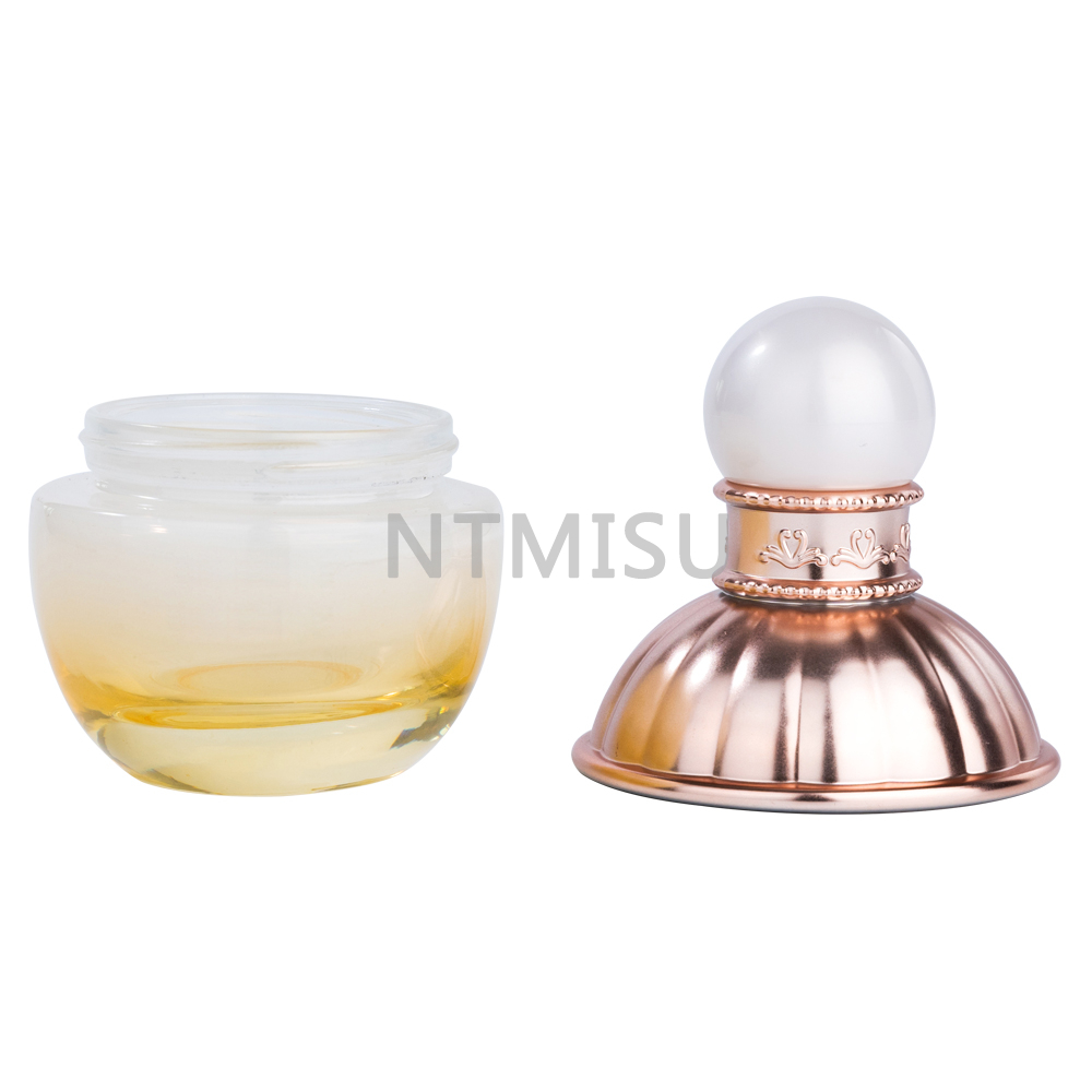 Hot Selling High quality 40ml Empty Refillable Cream Cosmetic glass jar