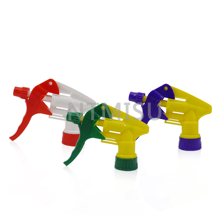 Plastic Hand D Trigger Sprayer 28mm for Garden Watering