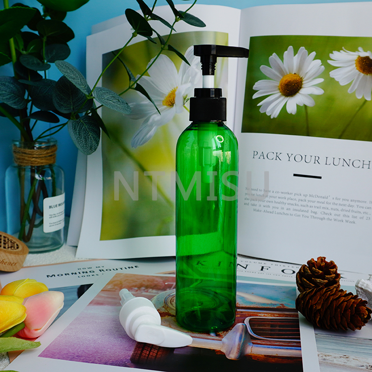 24 410 Straight Nozzle Black Shampoo Screw Dispenser Lotion Pump