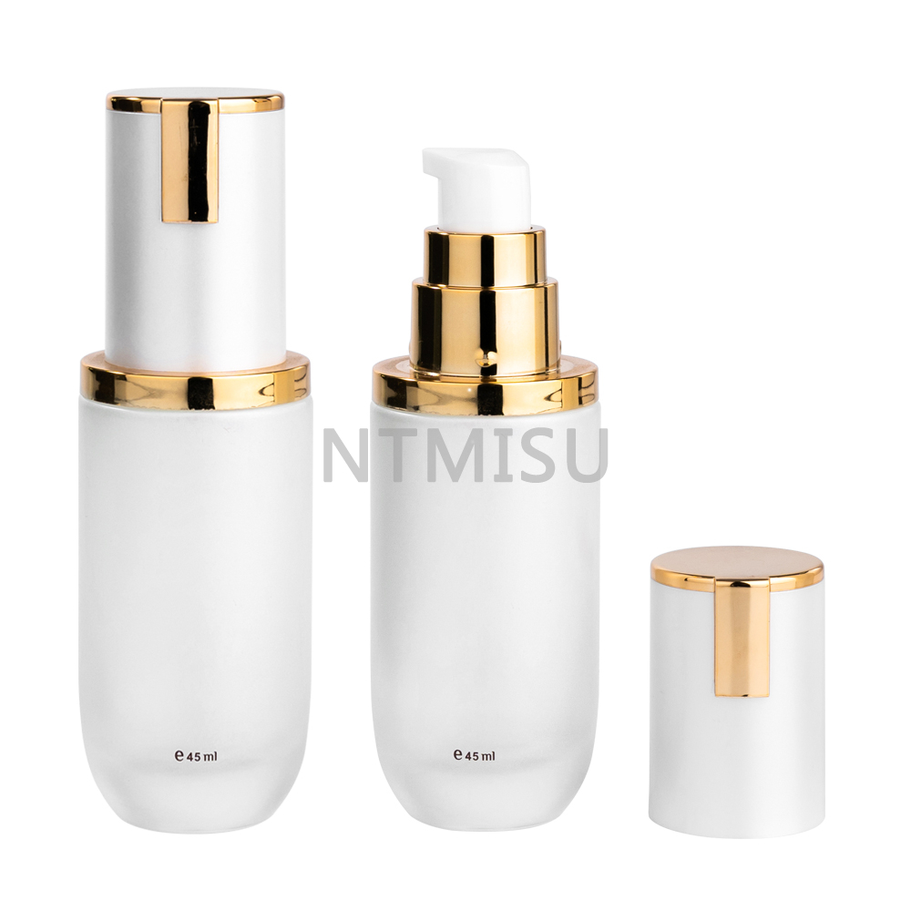 Luxury UV Plating Golden 45ml Flat Shoulder Shaped Glass Lotion Bottle with pump dispenser