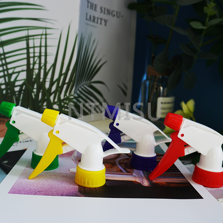 28 410 Colorful Simple Square Trigger Sprayer A Type Plastic Trigger Sprayer