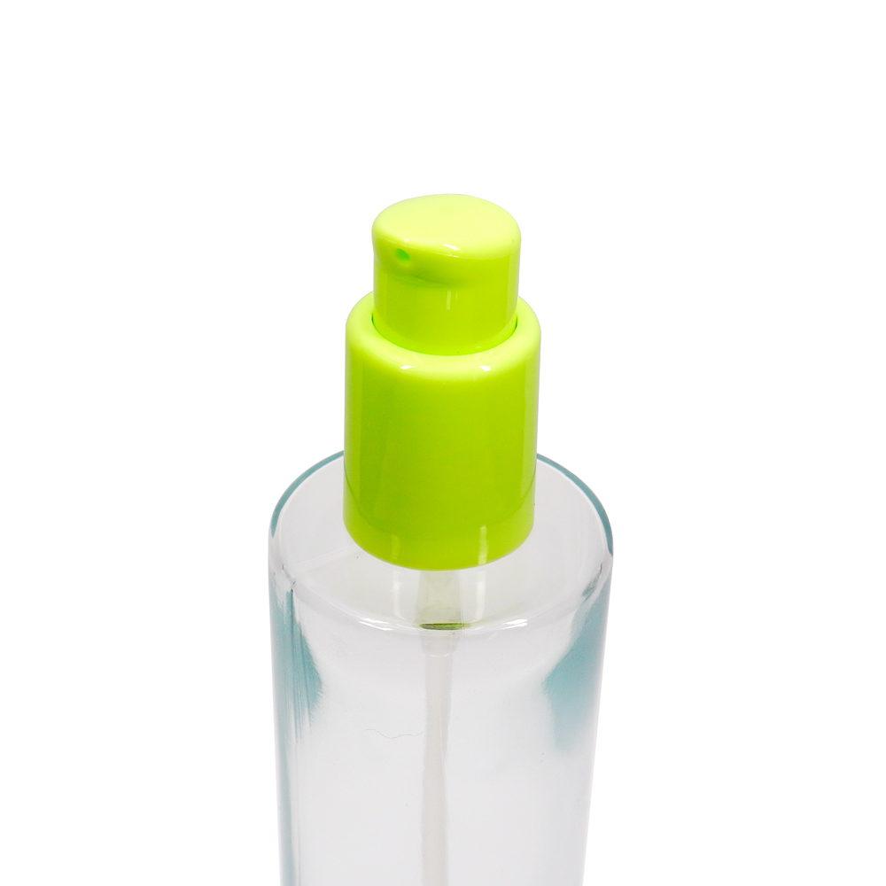 18 415 Green Cosmetic Screw on Treatment Pump