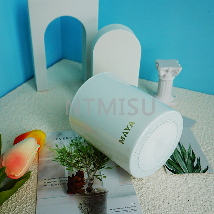 Elegant Appearance Pure White Glass Candle Cup with Bronzing Logo