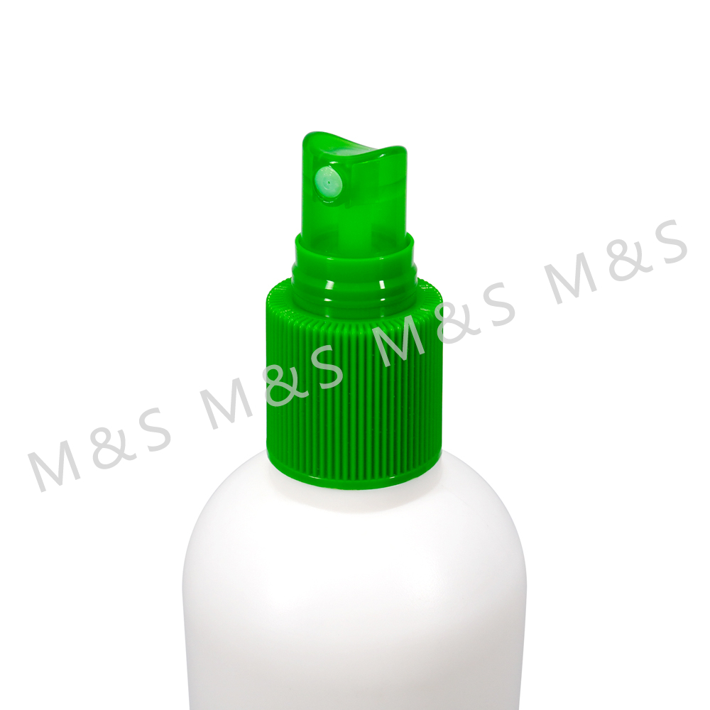 24 415 Green Ribbed Plastic Fine Mist Sprayer with Cap