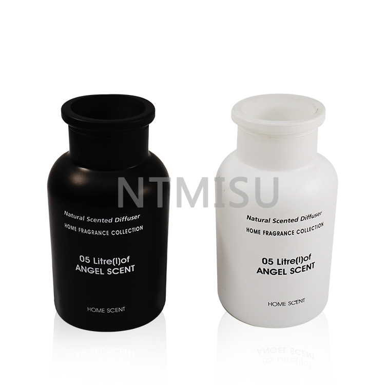 Black And White Belly Aromatherapy Bottle Custom Color Glass Bottle Fragrance Ornaments