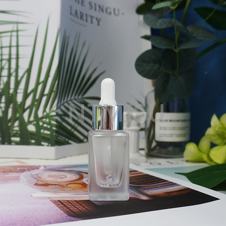 15ml Square Frosted Glass Shiny Silver Silicone Head Dropper Bottle Sets