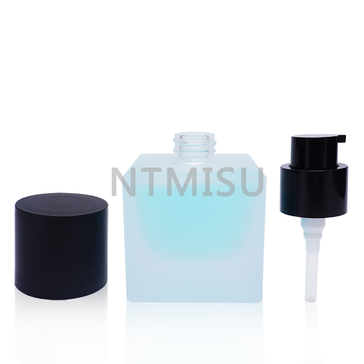 30ml Glass Thick Bottle Pressed Square Lotion Bottle with Cream Pump