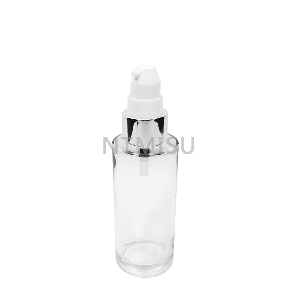 20 410 White Treatment Pump with Half Cap