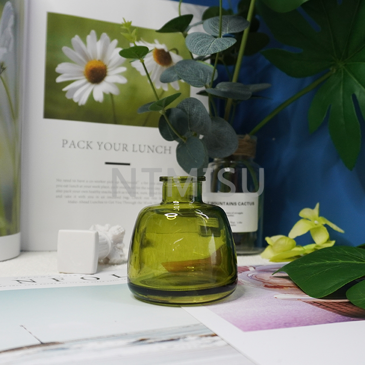 100ml Green Glass Aromatherapy Bottle Perfume Bottle for Home Decoration