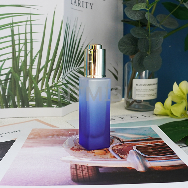1oz 30ml Excellent Transparent Gradient Blue Glass Bottle with oil dropper for essential oil