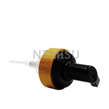 43mm Black Plastic Foam Pump with Bamboo